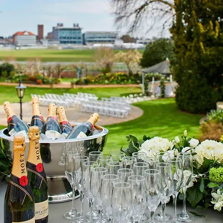 Hotel Delta By Marriott