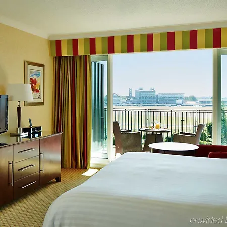 Delta By Marriott 4* York